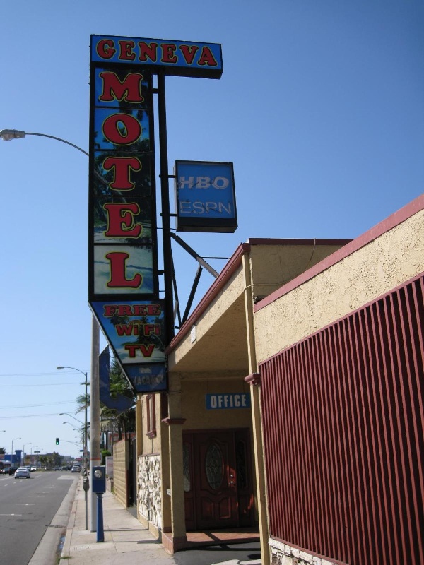 Geneva Motel image 1